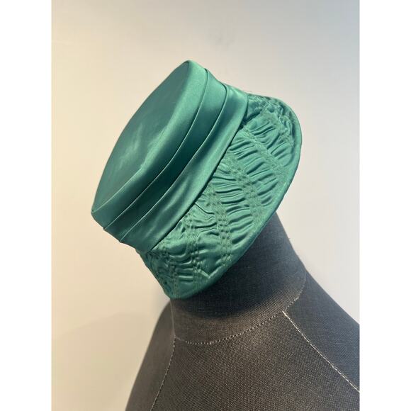 Vintage 1950s-60s Bucket Hat Green Satin Cocktail Garden Party JL - Picture 3 of 7